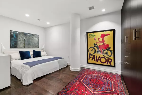 250 WEST Street #3K, Manhattan, NY 10013