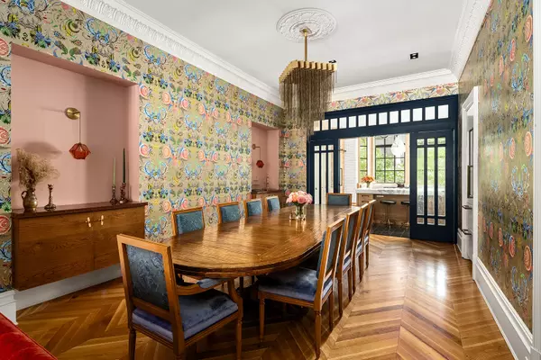 Manhattan, NY 10014,20 Charles Street