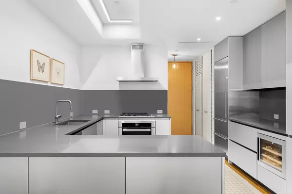 71 READE Street #4C, Manhattan, NY 10007