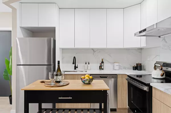 Queens, NY 11102,26-15 4th Street #5-F