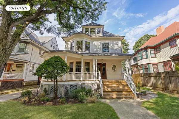 320 E 18TH Street, Brooklyn, NY 11226