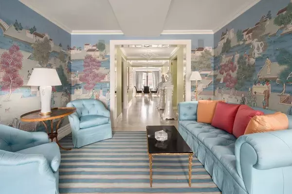 Manhattan, NY 10065,610 Park Avenue #10E