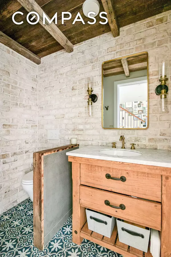 Manhattan, NY 10011,152 W 13th Street