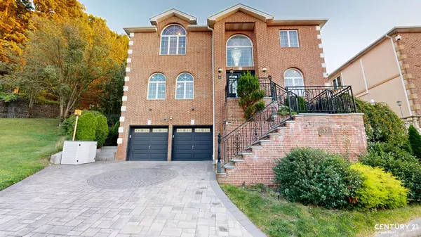 55 Nicole Loop, Statenisland, NY 10301