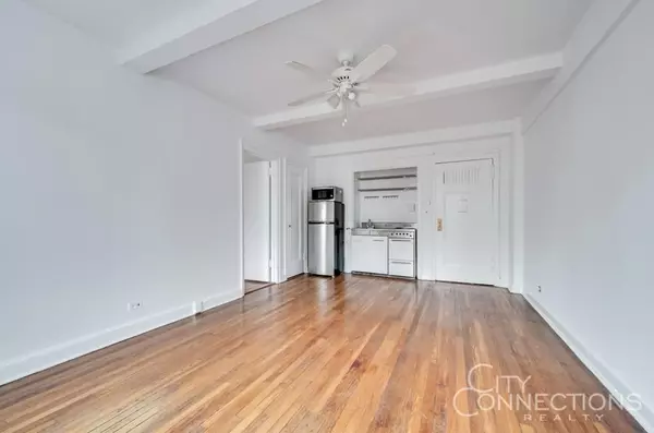 Manhattan, NY 10017,5 Tudor City Place #1619