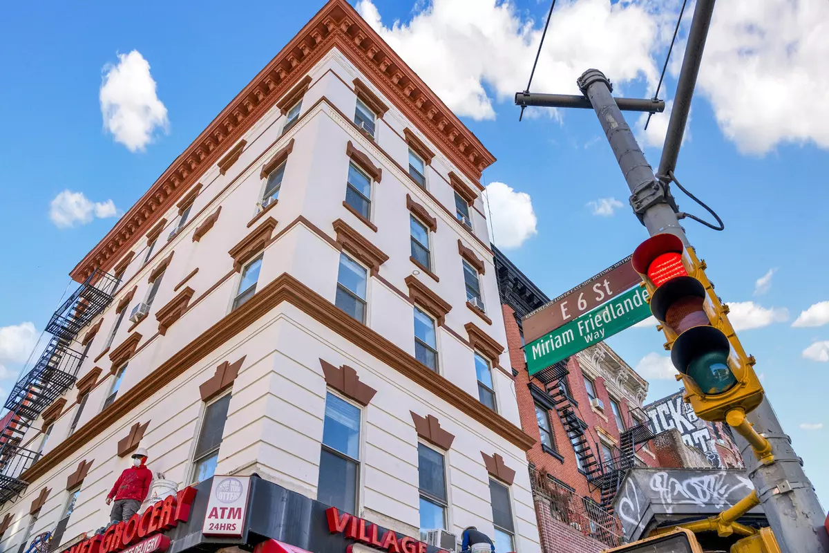 Manhattan, NY 10003,300 E 6TH Street #BLDG