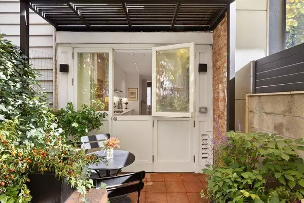 75 1/2 Bedford Street, Manhattan, NY 10014