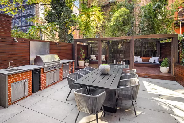 Manhattan, NY 10011,80 W WASHINGTON Place