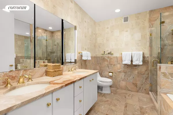 Manhattan, NY 10023,1 CENTRAL Park W #30G