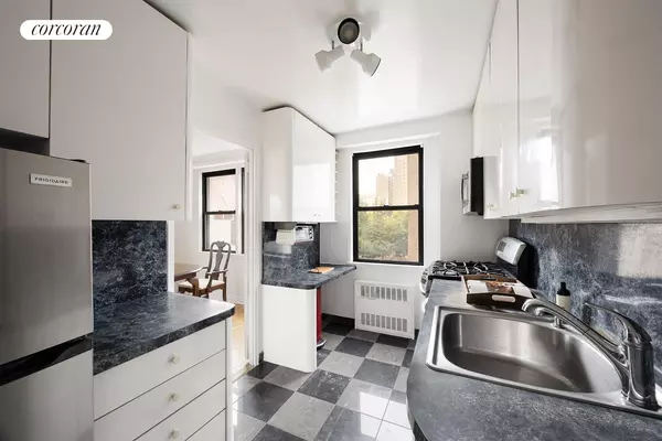 Manhattan, NY 10010,201 E 21ST Street #7S