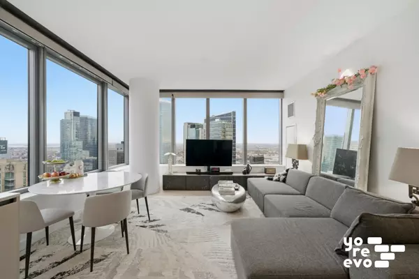 3 Court Square #4308, Queens, NY 11101