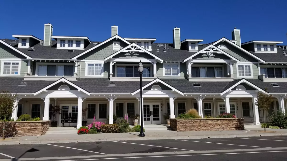 Buellton, CA 93427,593 Avenue Of The Flags