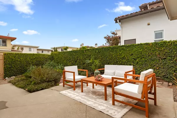 Oxnard, CA 93035,5240 Breakers WAY Way