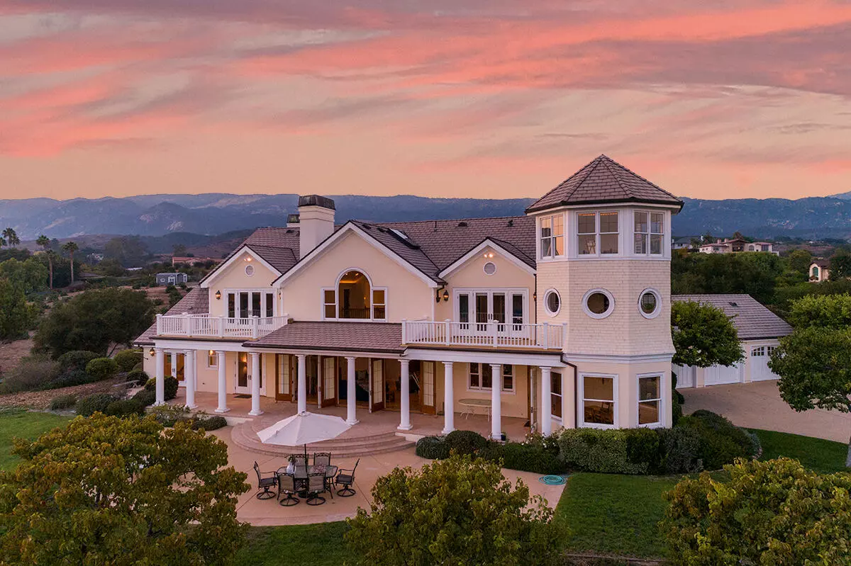 Santa Barbara, CA 93117,1121 Via Del Rey