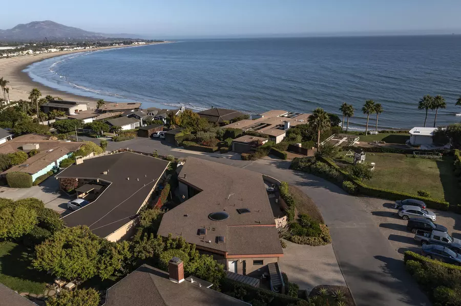 3271 Beach Club RD Road, Carpinteria, CA 93013