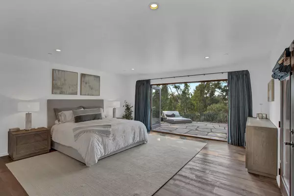 Santa Barbara, CA 93110,3872 Crescent DR Drive