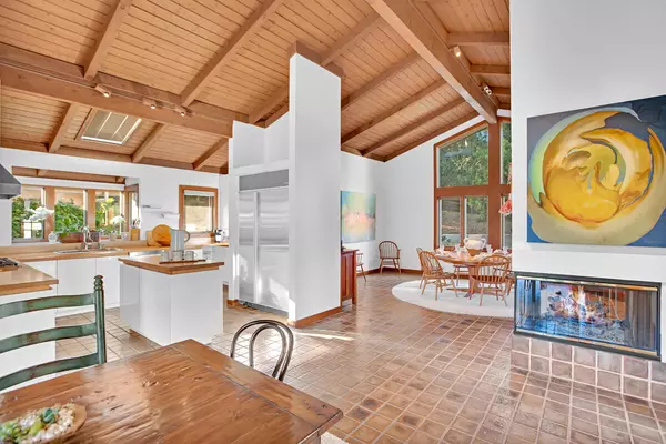 Santa Barbara, CA 93103,2252 Stanwood DR Drive