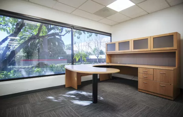 Santa Barbara, CA 93105,3916 State ST Street