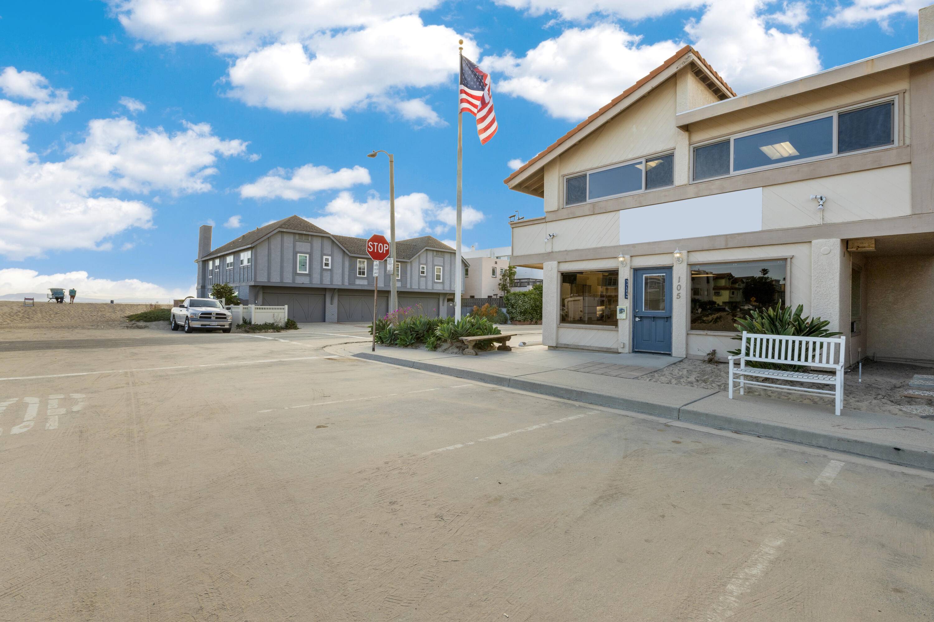 105 Los Altos ST Street, Oxnard, CA 93035