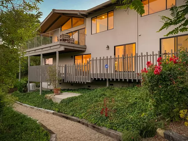 Santa Barbara, CA 93103,1048 Las Alturas RD Road