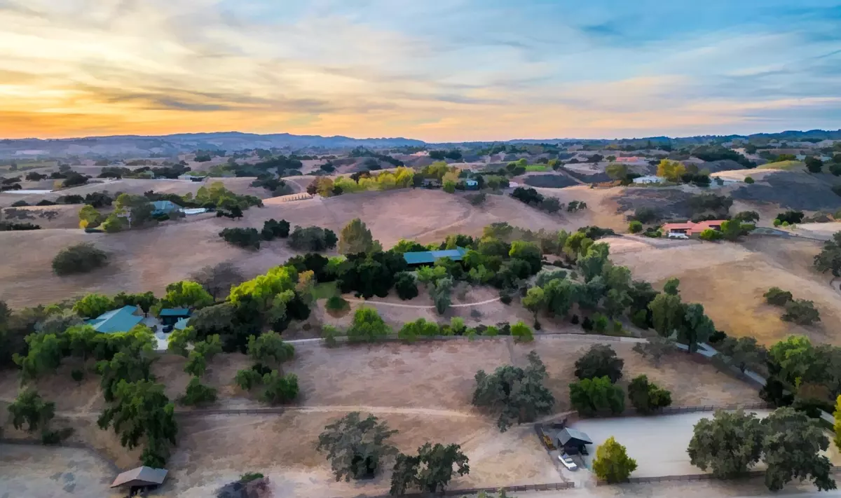 Santa Ynez, CA 93460,2651 Long Canyon RD Road