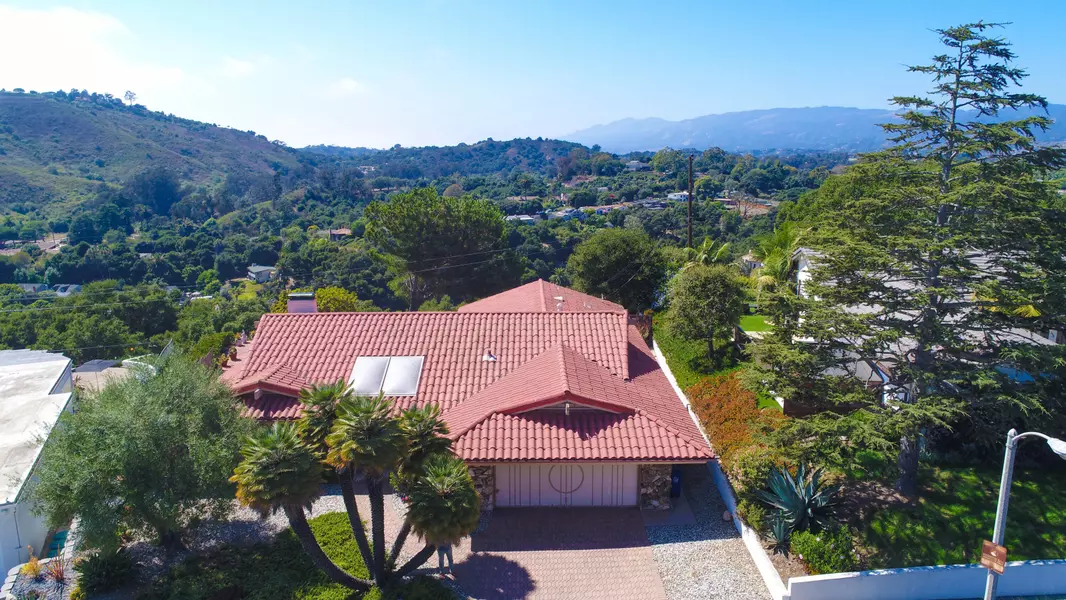 1370 Crestline DR Drive, Santa Barbara, CA 93105