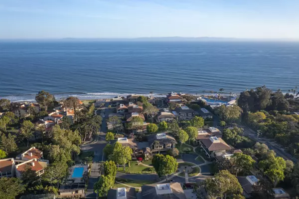 1362 Plaza Pacifica, Montecito, CA 93108