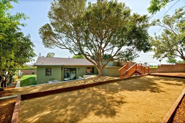 Ventura, CA 93003,4655 Foothill RD Road