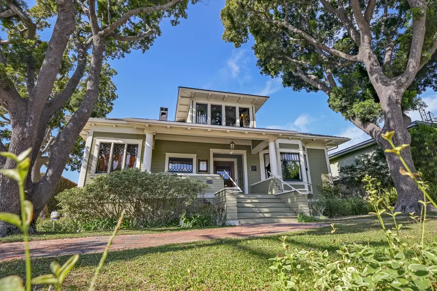 1227 De La Vina ST Street, Santa Barbara, CA 93101