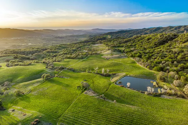 5155 Mill Creek RD Road, Out Of Area, CA 95481