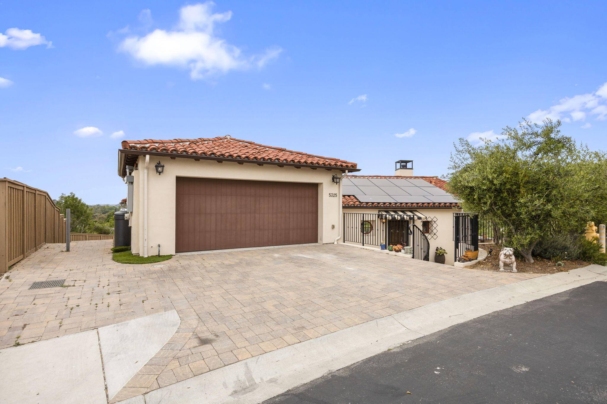 Santa Barbara, CA 93111,5325 Plunkett LN Lane