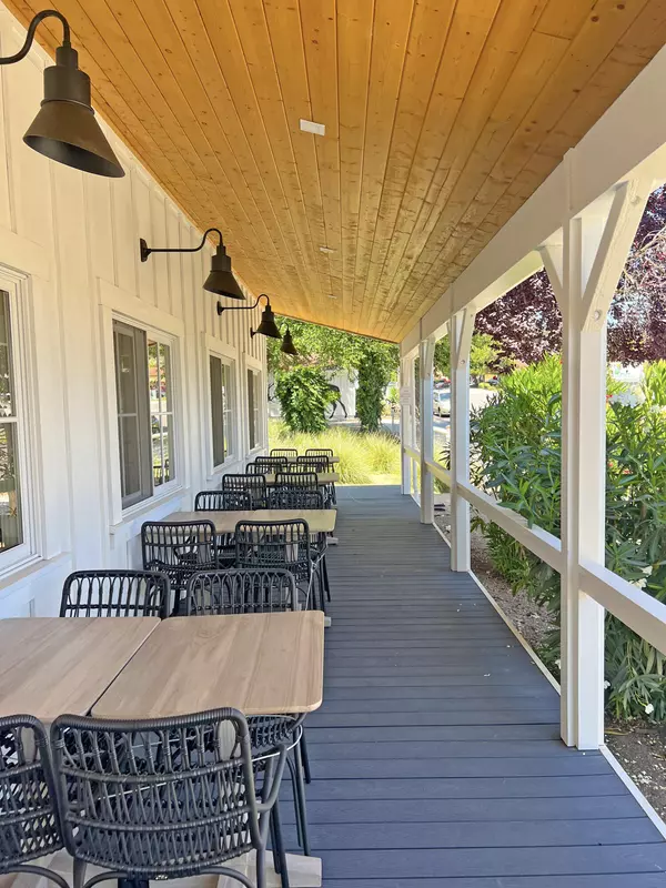 Paso Robles, CA 93446,745 Park ST Street