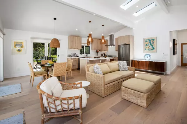 Santa Barbara, CA 93110,4612 Via Roblada