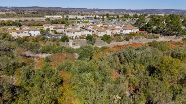 Lompoc, CA 93436,2050 Green Ridge CIR Circle