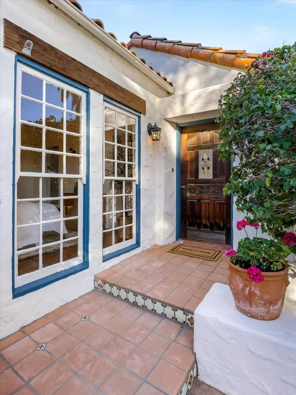 Santa Barbara, CA 93105,2922 Paseo Del Refugio