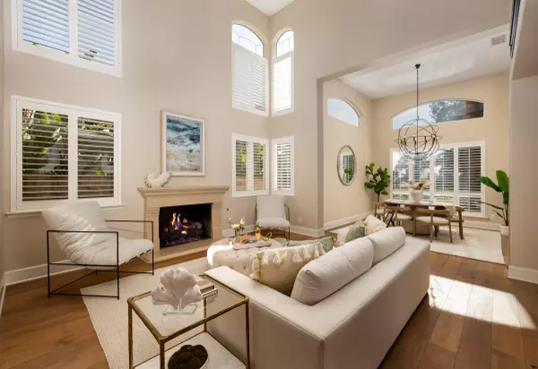 Camarillo, CA 93010,2767 Avenida De Autlan