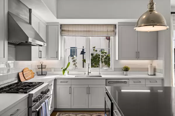 Santa Barbara, CA 93105,3728 State St