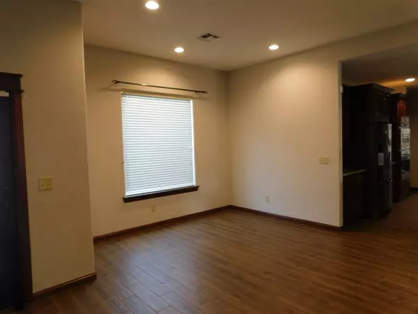 Lawton, OK 73505,7827 NW Brady Way