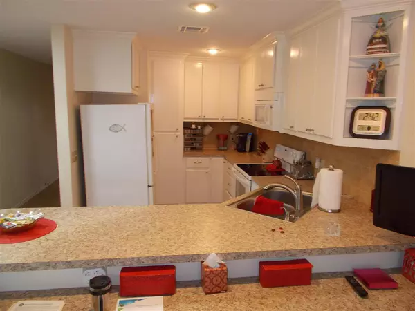 Lawton, OK 73505,210 NW 74th St