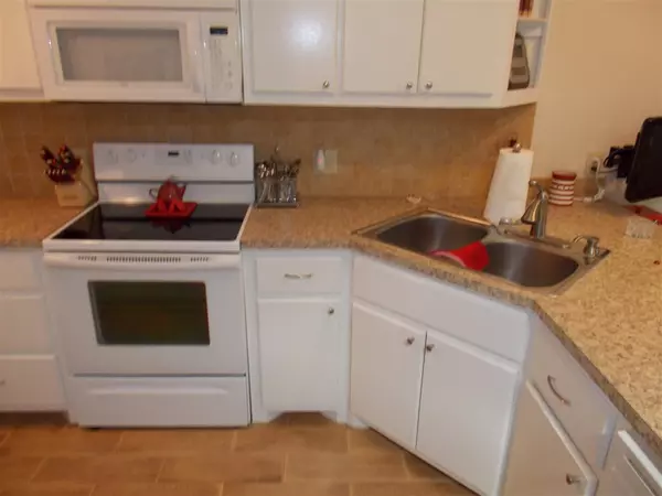 Lawton, OK 73505,210 NW 74th St