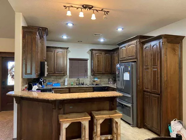 Fletcher, OK 73541,304 Lynnwood