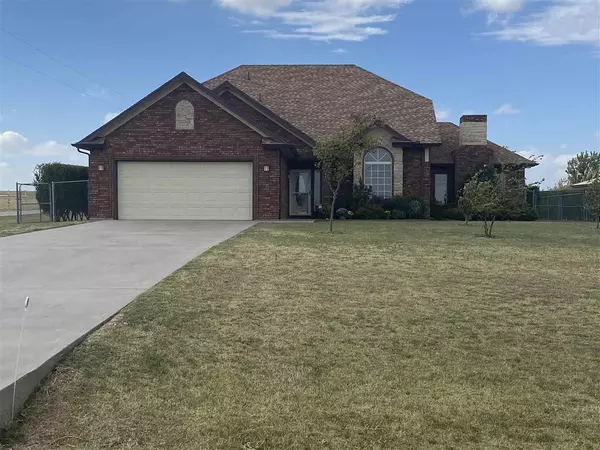 11821 NE Tony Creek Rd, Elgin, OK 73538