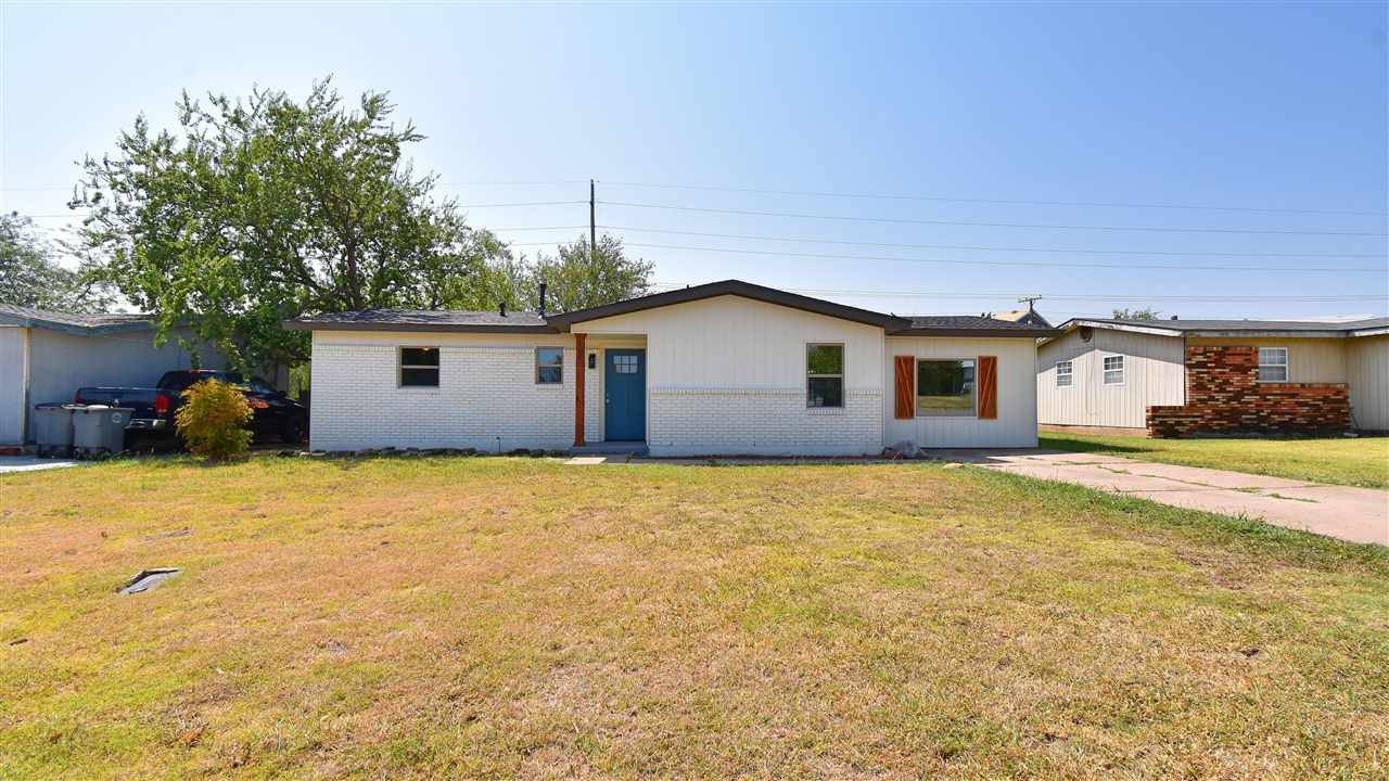 122 SW 45th St, Lawton, OK 73505