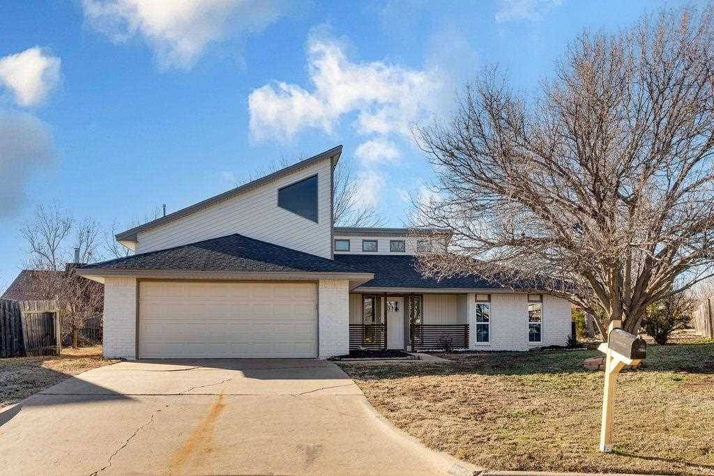 2114 NW 55th St, Lawton, OK 73505