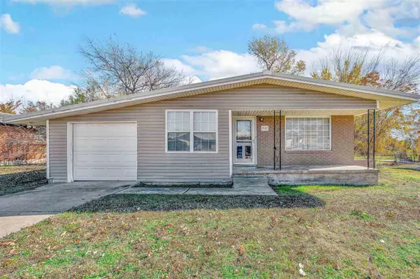 1537 NW 43rd St, Lawton, OK 73505-3610