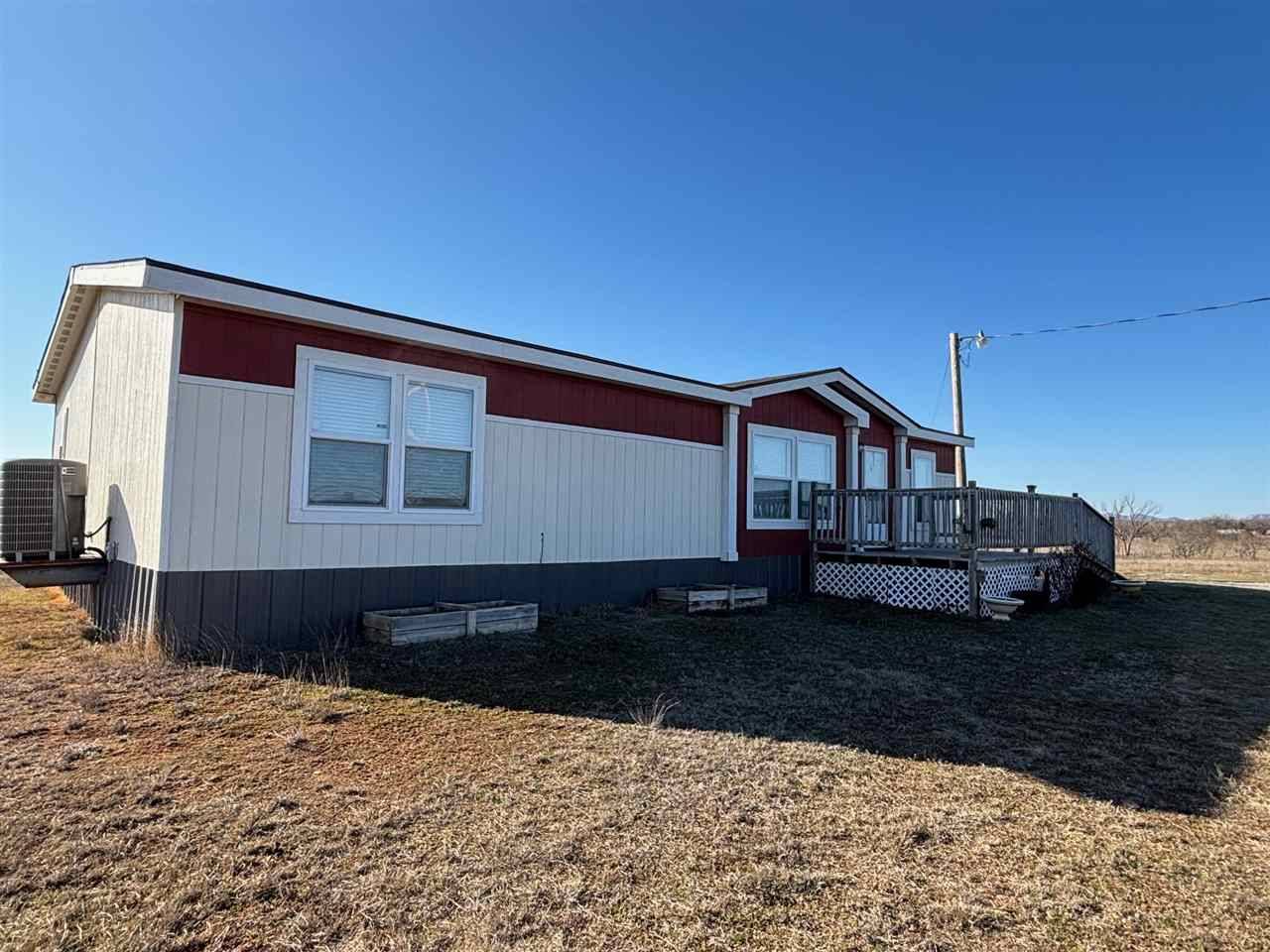 1751 SW Big Bow Rd, Indiahoma, OK 73552