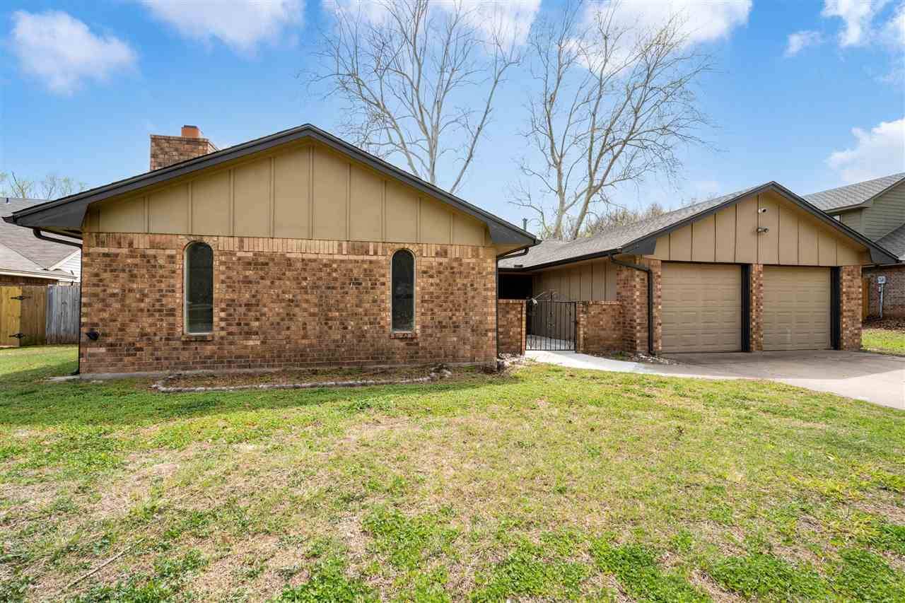 Lawton, OK 73507,2304 NE Garden Ln