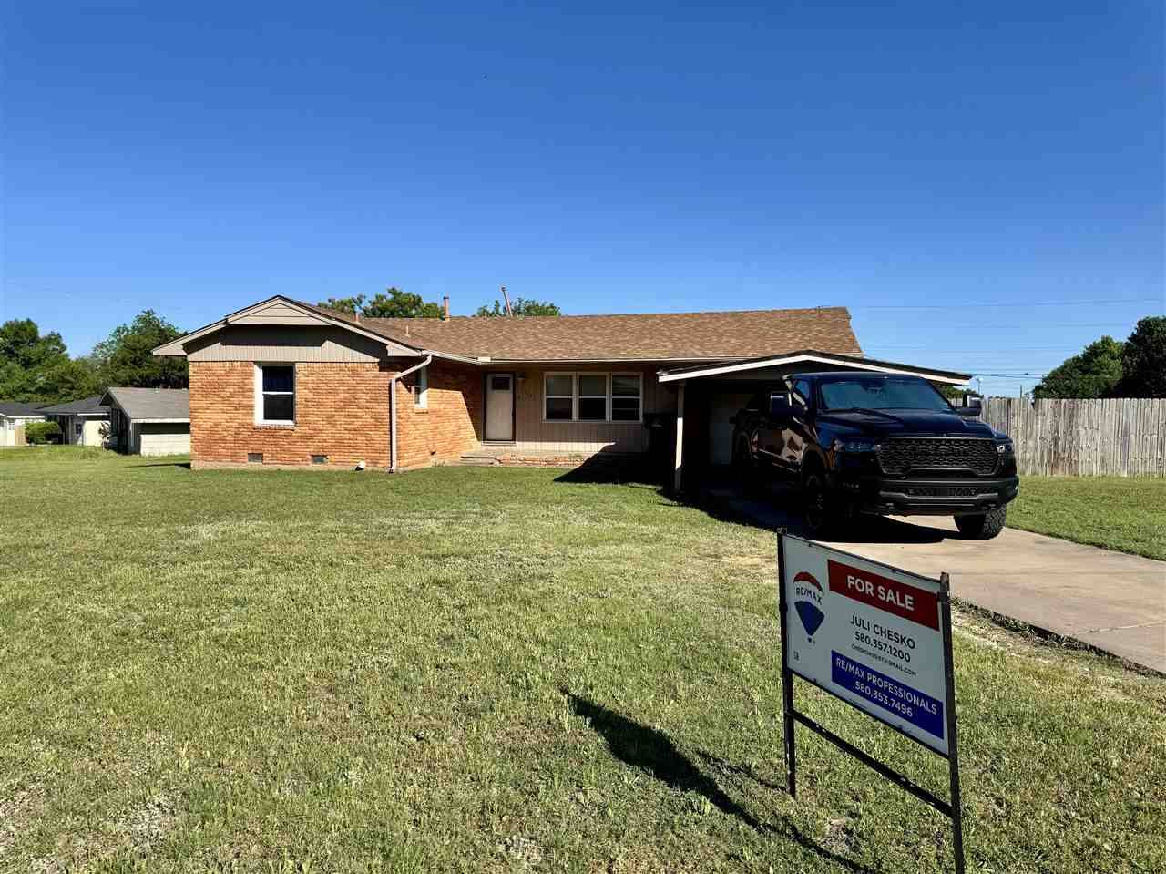 1607 NW 45th St, Lawton, OK 73505
