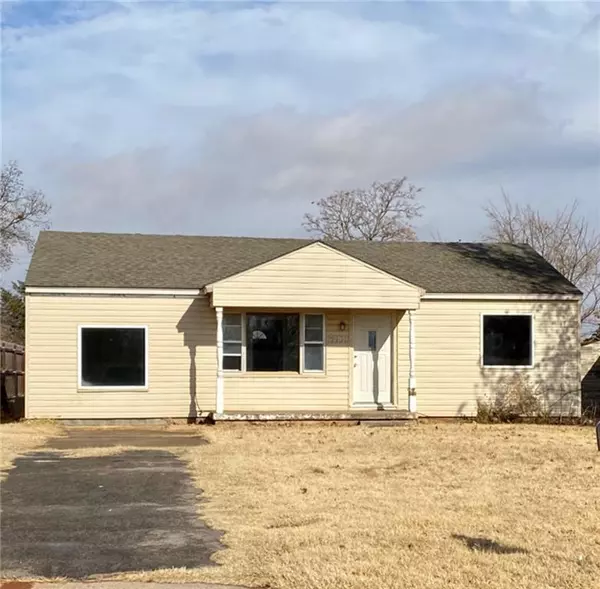 511 W 7th ST, Elk City, OK 73644