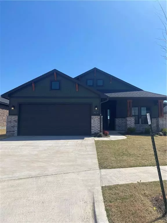 460 Irish LN, Yukon, OK 73099